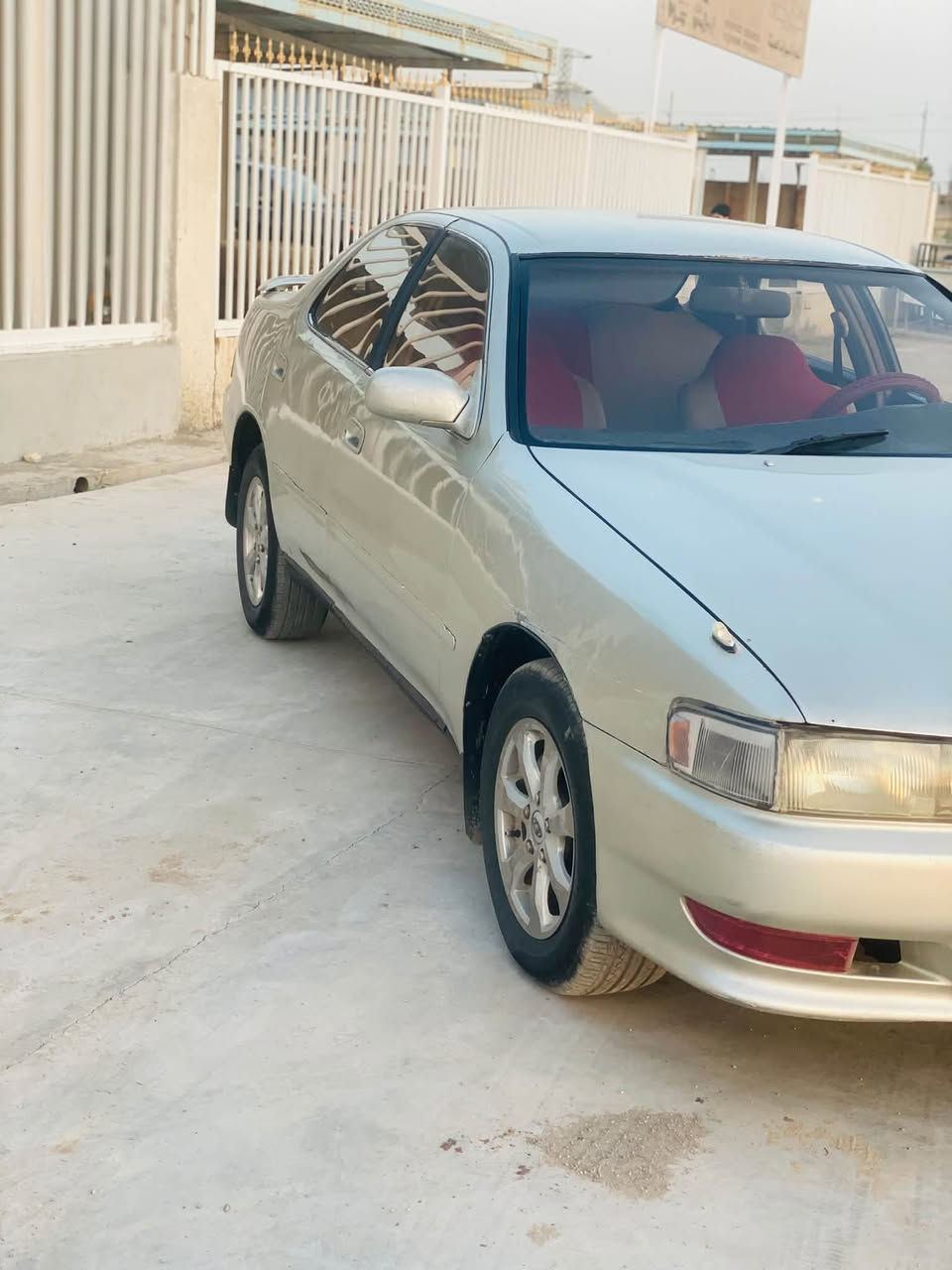 كرسته كفاله عامه من الخياس وضربه ولكصه مكفوله كير ومحرك جديد محرك 2500 سياره جديده وما عوزهة شي فقط غاز التبريد بيهة بخات صبغ زغيره وقليله فقط مكان ناصرية قضاء قلعه سكر *********** توجد في معرض بغداد
