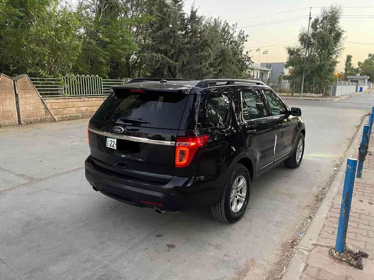 FORD EXPLORER
فۆرد ئێکسپلۆرەر
مۆدێل 2011 مواسەفات ئەمریکی
تاک ئەکسل ناوزەرد ٣ڕیز کوشن
چوار تایەو ویلی لۆکی لەژێرە
گێڕو مەکینەو تەبرید بەشەرت
ڕەقەم و سەنەوی تا 2030تازەیە تەحویل و غرامە بەشەرت
سەیارەکە بێ بۆیاخە هەموو گیانی بەشەرت
 سعری  105گەڵاو مەعامەلەیە برایانە
گۆڕینەوەش ئەکەم لەسەر دڵگرتن
*********** شمشمل, السليمانية
