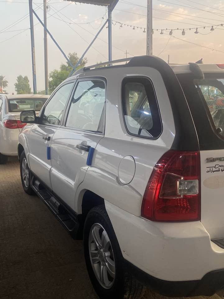 كيا سبورتج ٢٠١٠ خليجي فول مواصفات كفالة عامة جديدة السيارة كير ومحرك وحدادية وتبريد جاهزة من كلشي نظيفة جدا على وضع الشركة رقم اربيل الماني تحويل او وكالة السيارة جاهزة من كلشي سونار بالمنشور السعر ١٢٥ وبيها مجال مكاني كربلاء ***********. اسيا.
اثير‭***********‬
