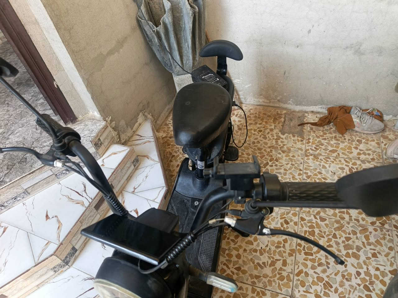 السلام عليكم دراجه شحن اريان حجم 14 للبيع السعر 150 تريده اتصل عل رقم *********** تحياتي للجميع
