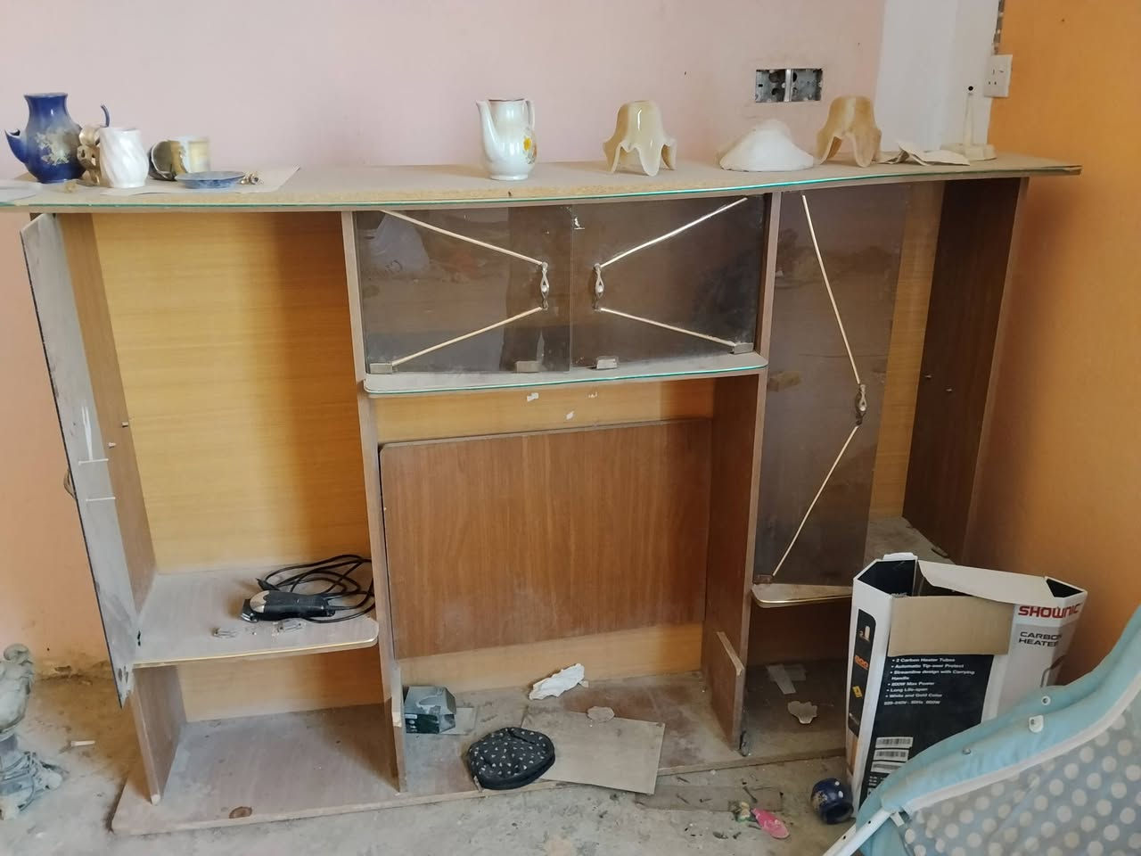 معارض خشب للبيع مع كنتور مع مسواليت للبيع مستعملات ديالى كنعان الرقم ***********
