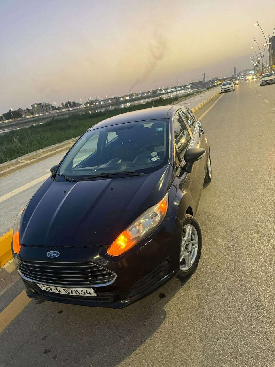 فورد فيستا   امريكي موديل  18محرك 1600 كله بانزين عادي  كير جديد  تبريد ثلج اقتصاديه السعر ٦٥مع المجال مكانها الناصرية مركز 

رقم ذي قار  سنويه جديده مداور ثاني يوم *********** Singapore
