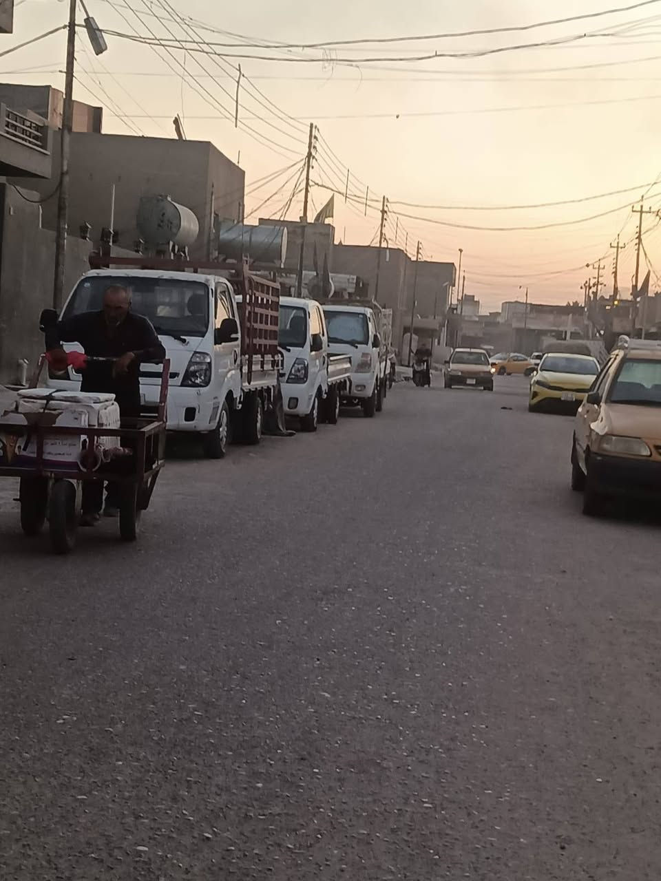 السلام عليكم ورحمة الله
بيت للبيع المساحه 162 طابو ملك صرف في شارع العميرات 
قريب ع الشارع العام كافة الخدمات متوفره
التفاصيل اكثر اتصال على رقم الهاتف ***********
