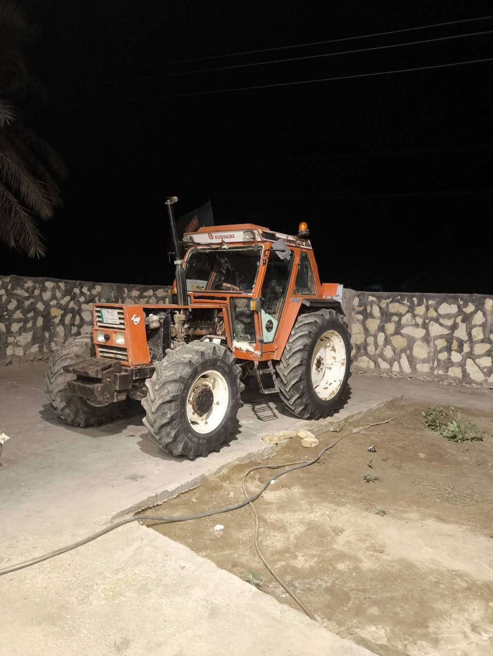 السلام عليكم مكينه فيات للبيع حجم 110كفاله عامه كير ومكينه تخم تاير جديد رقم القادسية تحويل ثاني يوم مكان ديوانيه عفك استفسار أكثر إتصل على رقم ***********

