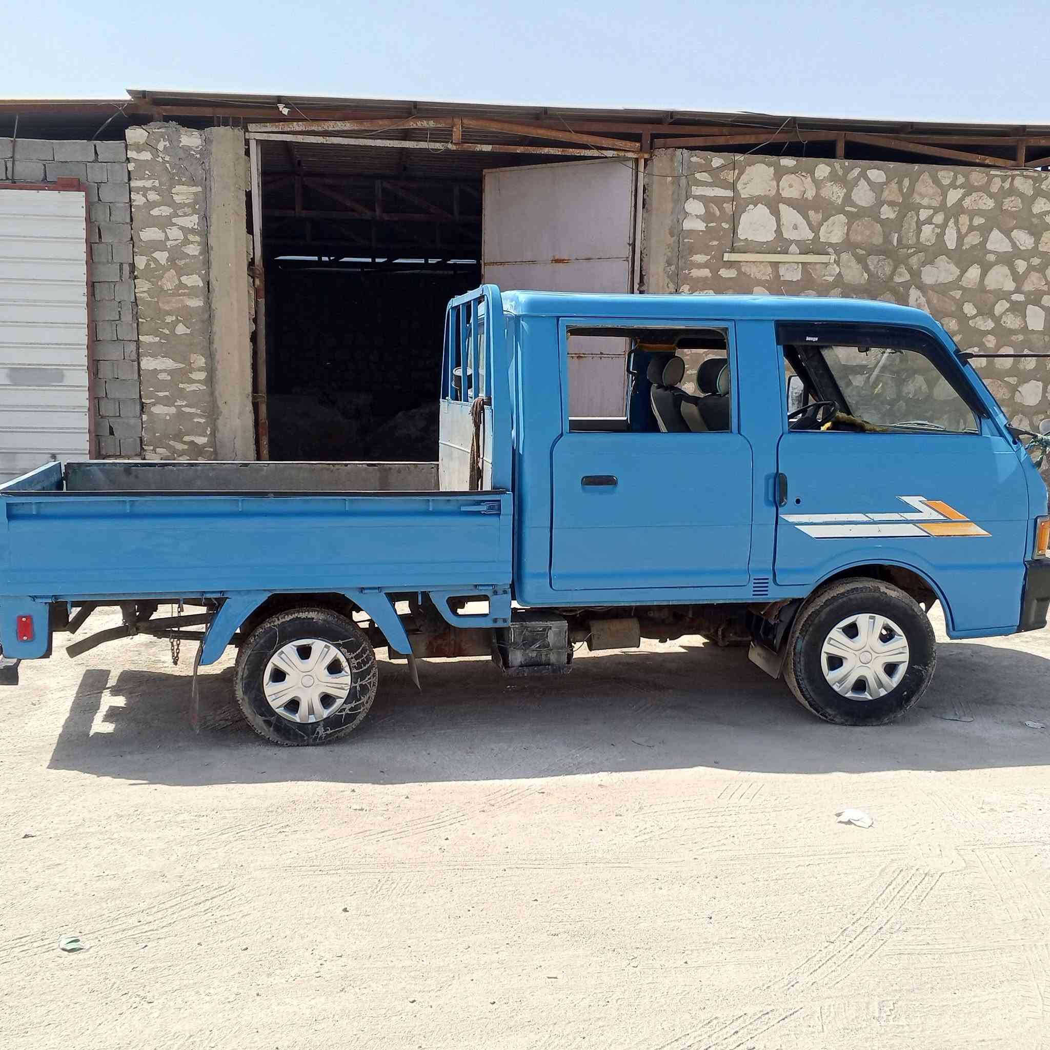كيا بنگو 1994 محرك جديد اكسن جديد گير  جديد
السياره 45 وبيها مجال بسيط 
***********
***********
