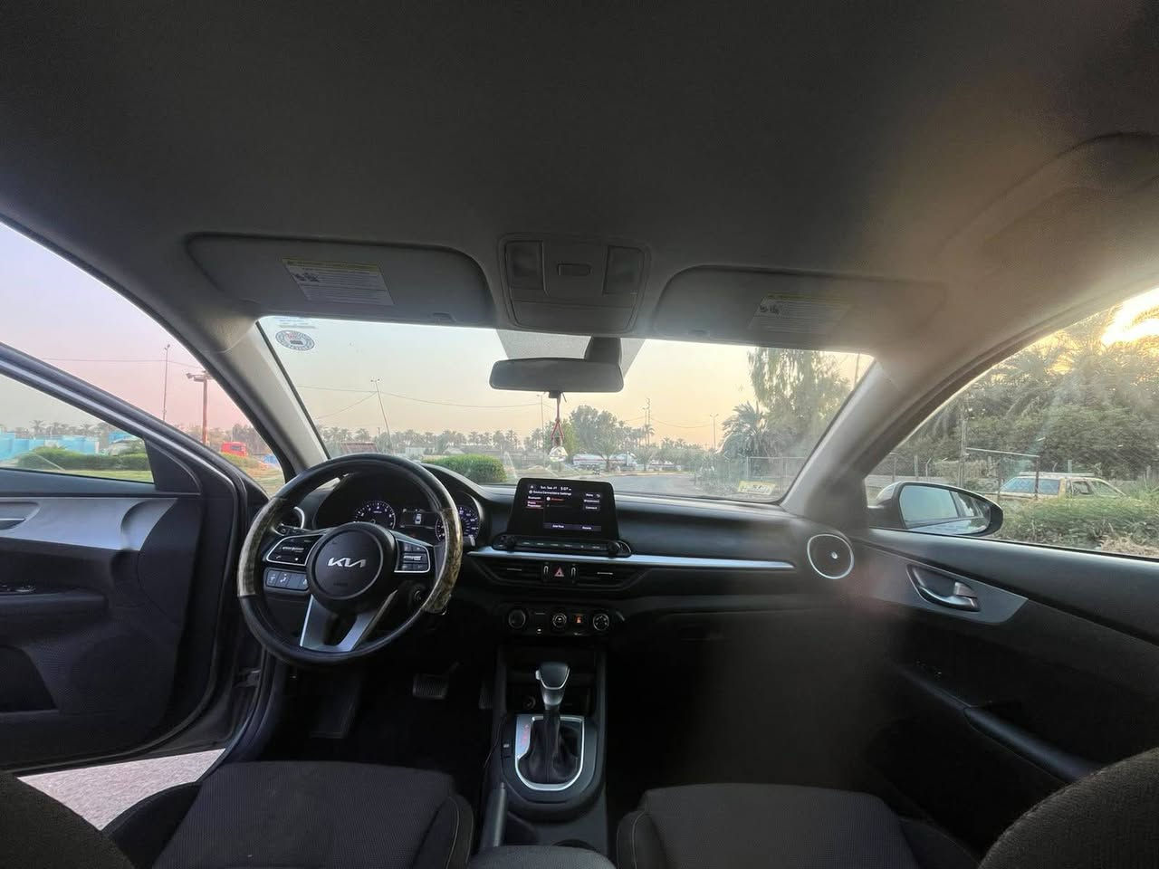 لا توجد تفاصيل

نص مكتوب في الصور:
- 10 / 13 2:34 1:1 bid.cars
- 5:15 5 / 13 1:1 bid.cars
- 9 / 13 bid.cars 2:34
- 1 / 13 5:15 bid.cars
