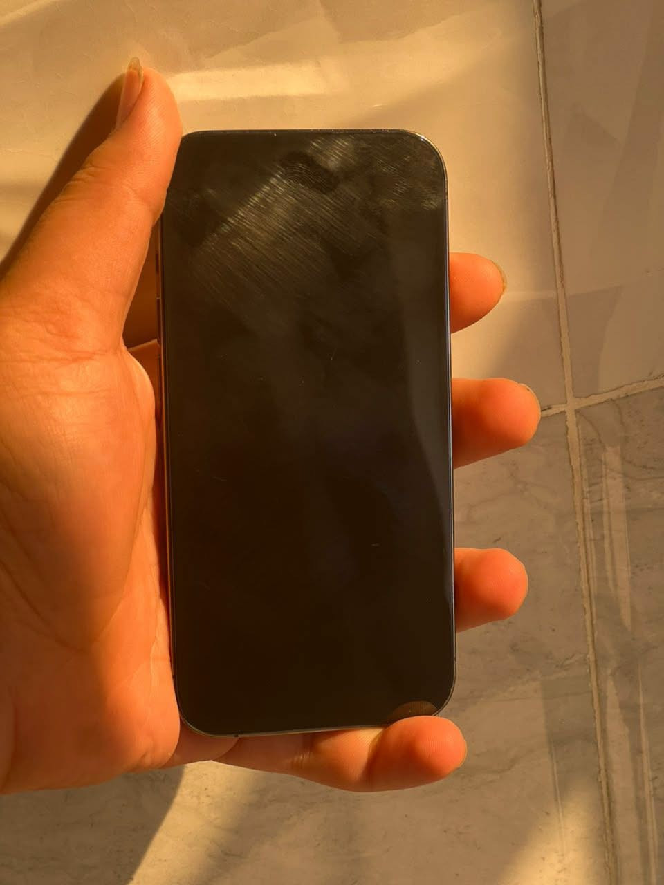 سلام عليكم 
iphone 14 Pro فقط
ذاكرة 128
بطارية 100
مبدل شاشة GX 
فيس ايدي واكف
دبل سيم
جهاز نضيف كدام العين
كلو شغال
سعر 500 وبي مجال
استفسار اكثر اتصل
*********** واتساب
مكاني موصل ايسر
