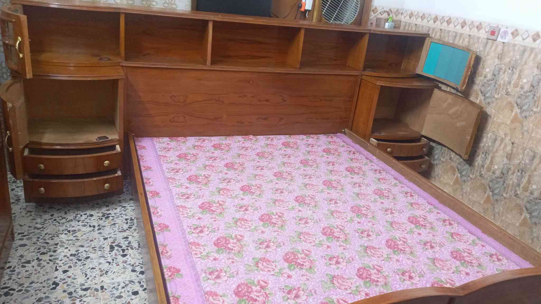 جربايه نفرين صاج تزكام مستعمله الصوميه طول مترين عرض متر و60 سم السعر 225 وبيه مجال العنوان بغداد حي الإعلام سوق اميمه  حي الشباب نهايته الشارع فرع ماركت فريش موبايل عراقنا وتساب بي 
*********** 
***********
يوجد توصيل غير مجاني داخل بغداد فقط
