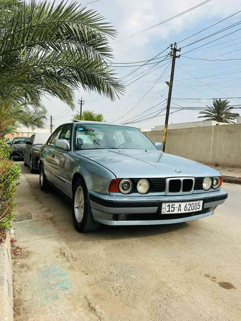 بي ام ٥٢٥ • ٦ سلندر • كير اوتو