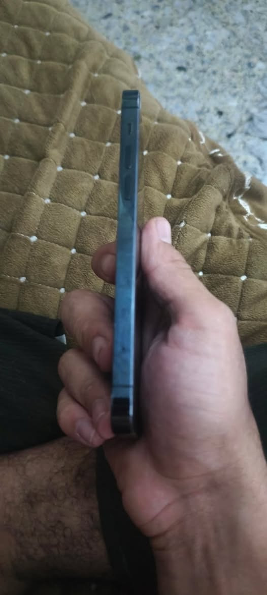 ايفون 12 برو • ١٢٨ جيجا • بطاريه اصليه