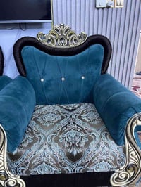 تخم قنفات للبيع ١٠ مقاعد   ٢ نفر   ١ نفرين  ٢ ثلاث نفرات   نضيف لا كسر...