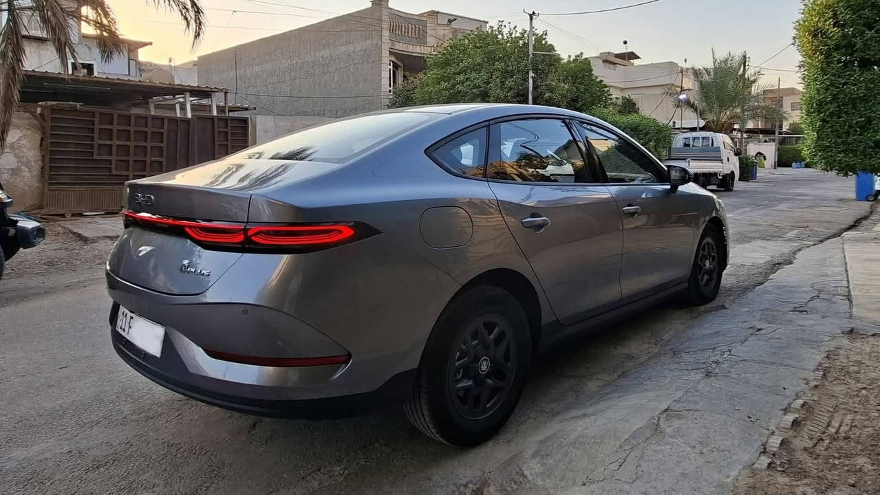 بي واي دي جن بلس لون رصاصي  مميز 
موديل 25 رقم بغداد سياره وضع شركه 

ماشية 3 الف كلي  كفاله عامه 

السعر 20300 بيها مجال جدا بسيط 

العنوان بغداد الدوره 

رقم الهاتف ***********
