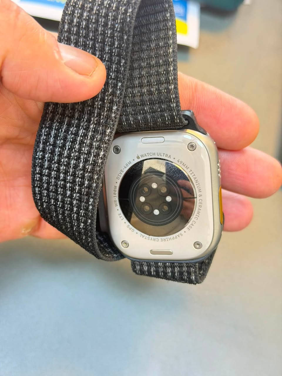 السلام عليكم ساعه ابل Toi's Apple Watchاصلي البيع الجيل الاول اولنضافه100%100 البطاريه 93 بغداد ***********
