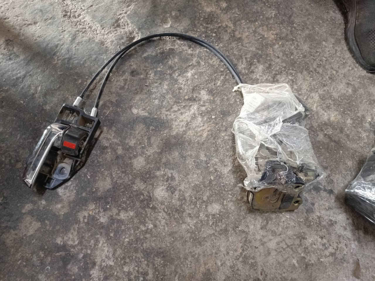 قطع غيار • قطع غيار سيارات
