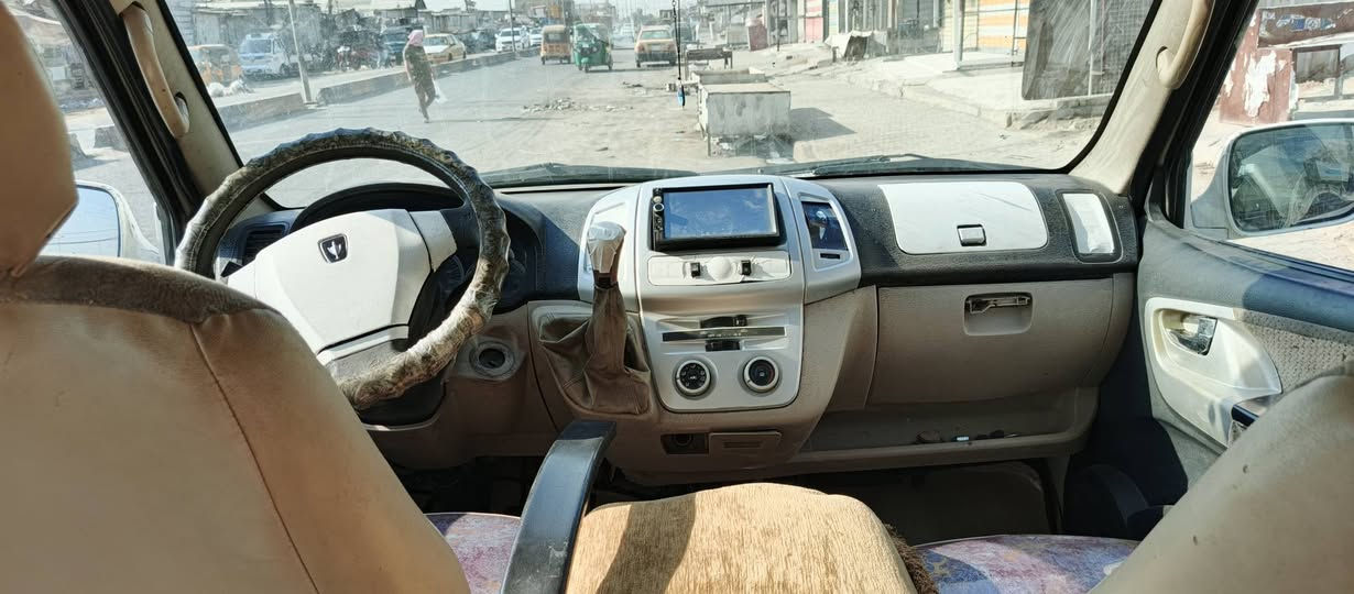 اج وان موديل 2015 بيها صبغ قليل مكينه تي واي بيها باب اسلايت امعمر ومصبوغ رقم بغداد دولي السعر 78وبيها مجال قليل رقم***********
