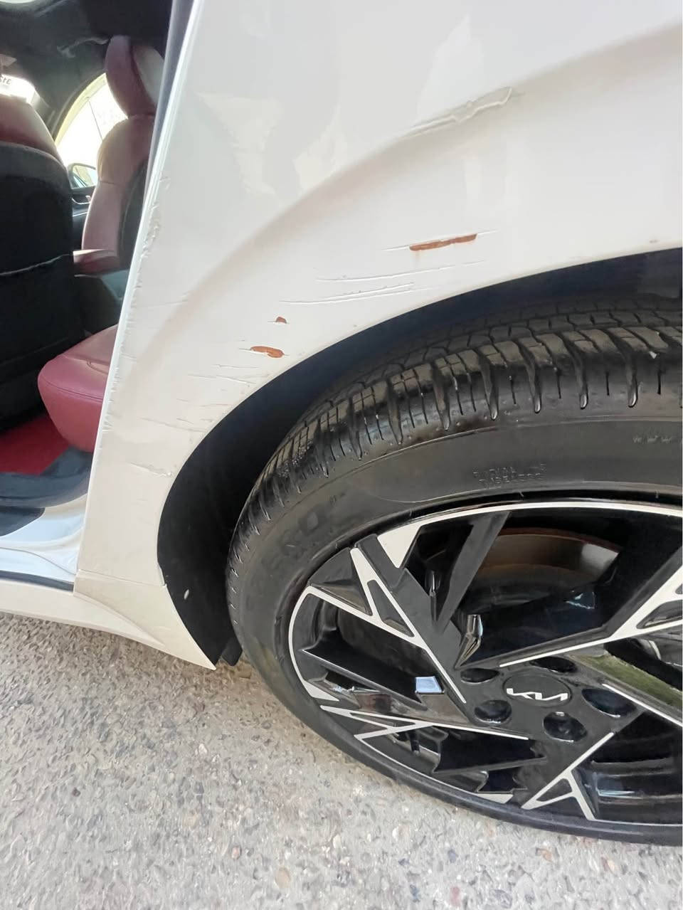 بيع او مراوس حسب القناعه

السلام عليكم K5 موديل 2025 فئة الGT

رقمه بغداد حره

سياره كفاله عامه من تبديل (فقط الباب ولجاملغ ) ولفحص موجود داخل المنشور بدون ارباك راديترات بلاد شركه

اخوان مواصفات GT معروفه فول 1/1 اعلى فئه

محرك 2500 تنفس طبيعي داخل لونين

مواصفات فول بنوراما قافله المواصفات

بصمه _ تشغيل عن بعد _ تبريد قطعتين _ شاشه جيتال كامره _ تحكمات _ شفتات استيرن _ ويل كب _ انظمه قياده شفتات استيرن _ مثبت سرعه _ توقف ذاتي _ هاند بريك

مكان السيارة 

البصرة

وباقي التفاصيل خاص

او اتصل *********** البصرة, العراق
