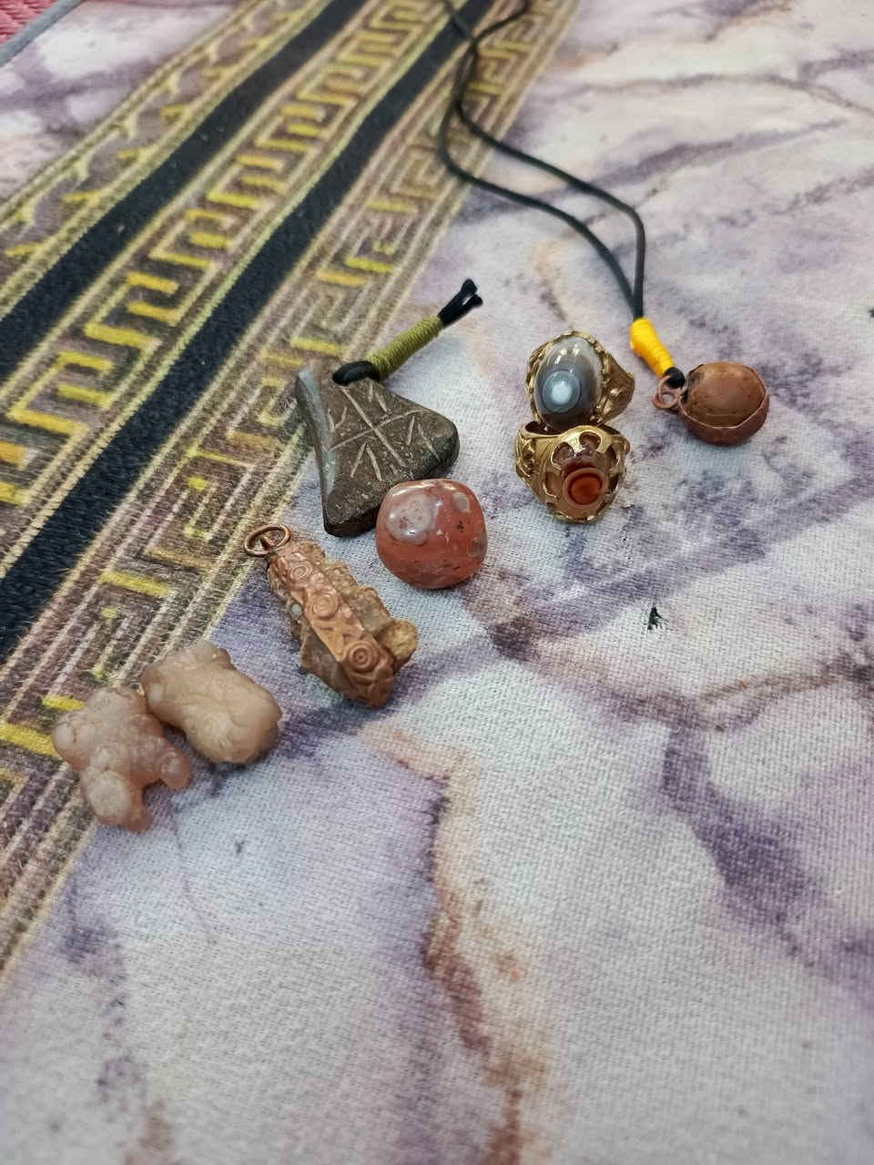 كلهن اسعرهن 75,000 رقم الهاتف ***********
