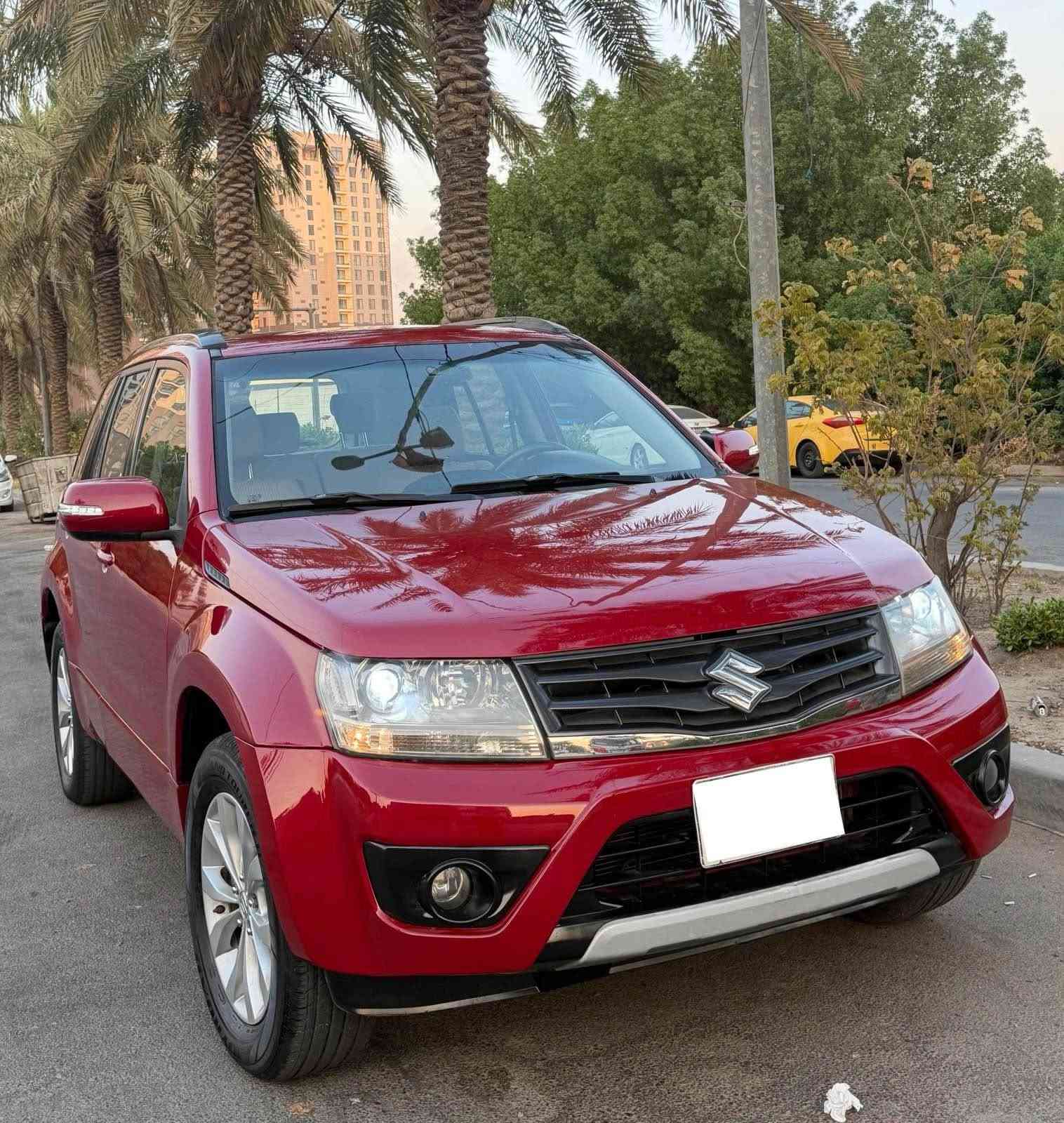 السلام عليكم للبيع سوزوكي كراند فيتارا 2014 مال شركة العامة بيه صبغ اربع هلالات مال جاملغات بدون دواخل بدون فتح 
  بصمات ابواب  + بصمات عدد اثنين
 - اشاير بالمري
 - محرك حجم 2.5 
- تحكمات ستيرن + كروس سرعة 
- ويل كب 
- تبريد بيانو 
- لايتات عدسة زنون 
- داخل بيجي   
السيارة نضيفة محرك كير صدر تخم تاير كلة جاهز تبريد ثلج 

محرك وكير ممفتوحات

رقم بغداد ب اسمي هزة ارقام كلهن جدد 

السعر 89 ورقة

للاتصال *********** بغداد, العراق
