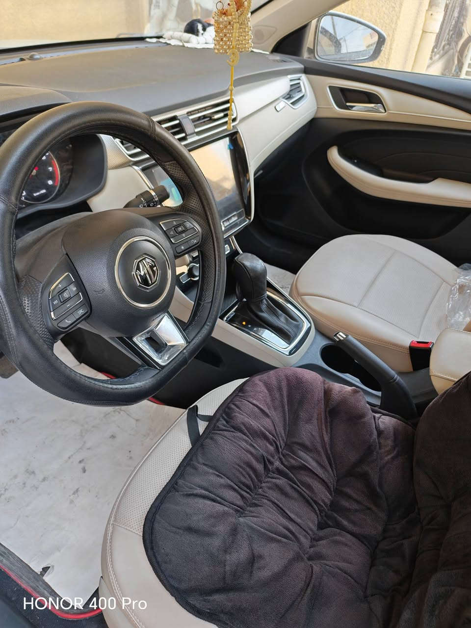 السلام عليكم
Mg5
موديل2024
ماشية 3000 سيارة بعدها زيرو ع وضع الشركة استخدام بيت فقط سيارة مماشية هواي بعدها بالضمان
رقم بغداد الجديد ب اسمي تحويل ثاني يوم
مكاني بغداد الدورة ***********

نص مكتوب في الصور:
- HONOR 400 Pro