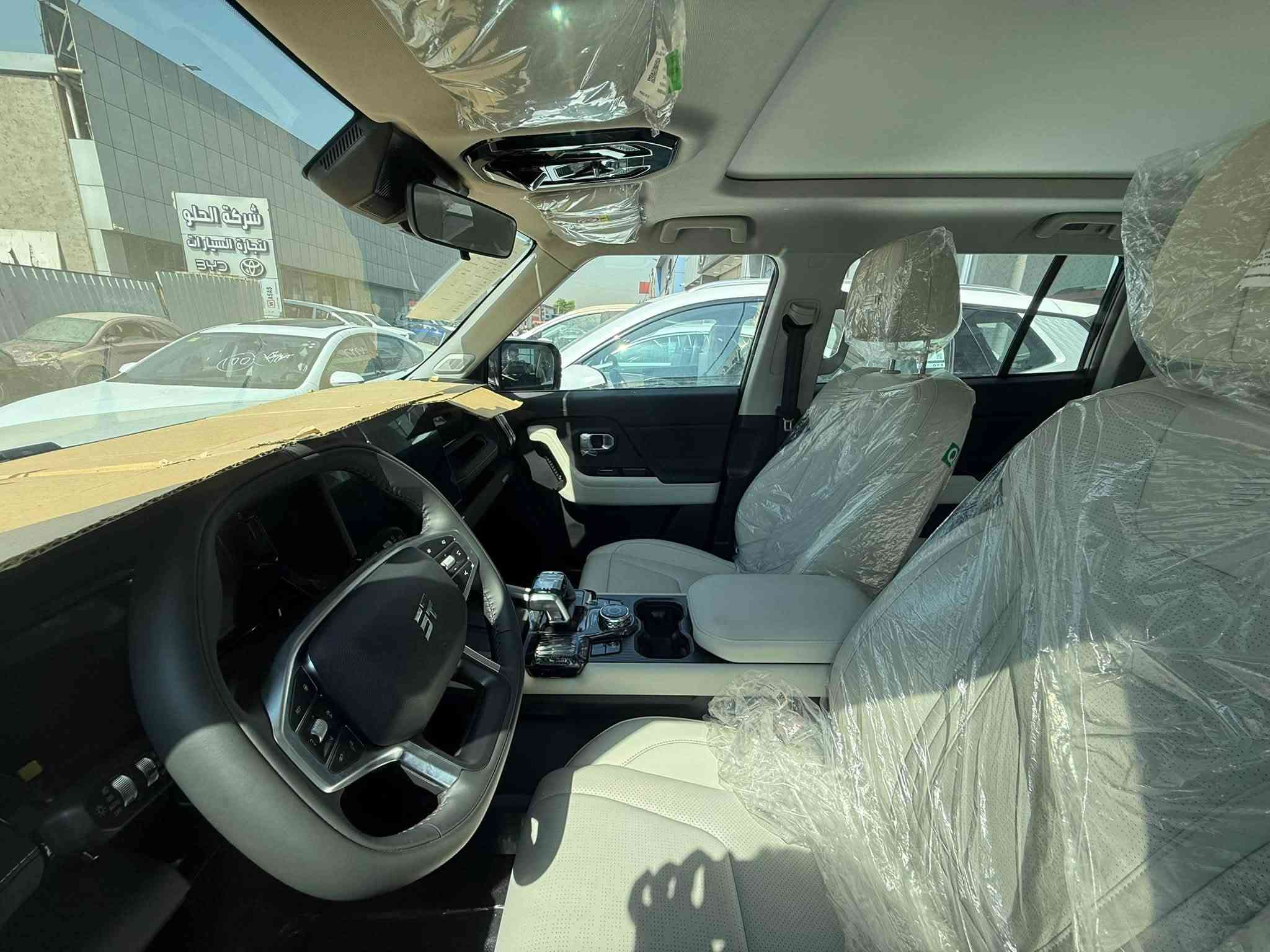 معرض بغداد المركزي
🚙 Jetour T1 2.0T    2027

* المحرك: 2.0 لتر تيربو، 4 سلندر

* القوة: 187 كيلوواط ≈ 254 حصان

* العزم: 390 نيوتن متر

* القير: أوتوماتيك 8 سرعات

* Comfort: دفع أمامي FWD

* Luxury: دفع رباعي AWD

* السرعة القصوى: 180 كم/س

* خزان الوقود: 70 لتر

* المقاعد: 5

* الطول × العرض × الارتفاع: 4705 × 1967 × 1843 ملم

* قاعدة العجلات: 2800 ملم

* الجنوط: 19 إنش

* التعليق: أمامي MacPherson وخلفي Multi-link.

العنوان📍:بغداد معارض البياع مقابيل محطه وقود سيديه 

معرض <بغداد المركزي >

☎️***********☎️

☎️***********☎️
