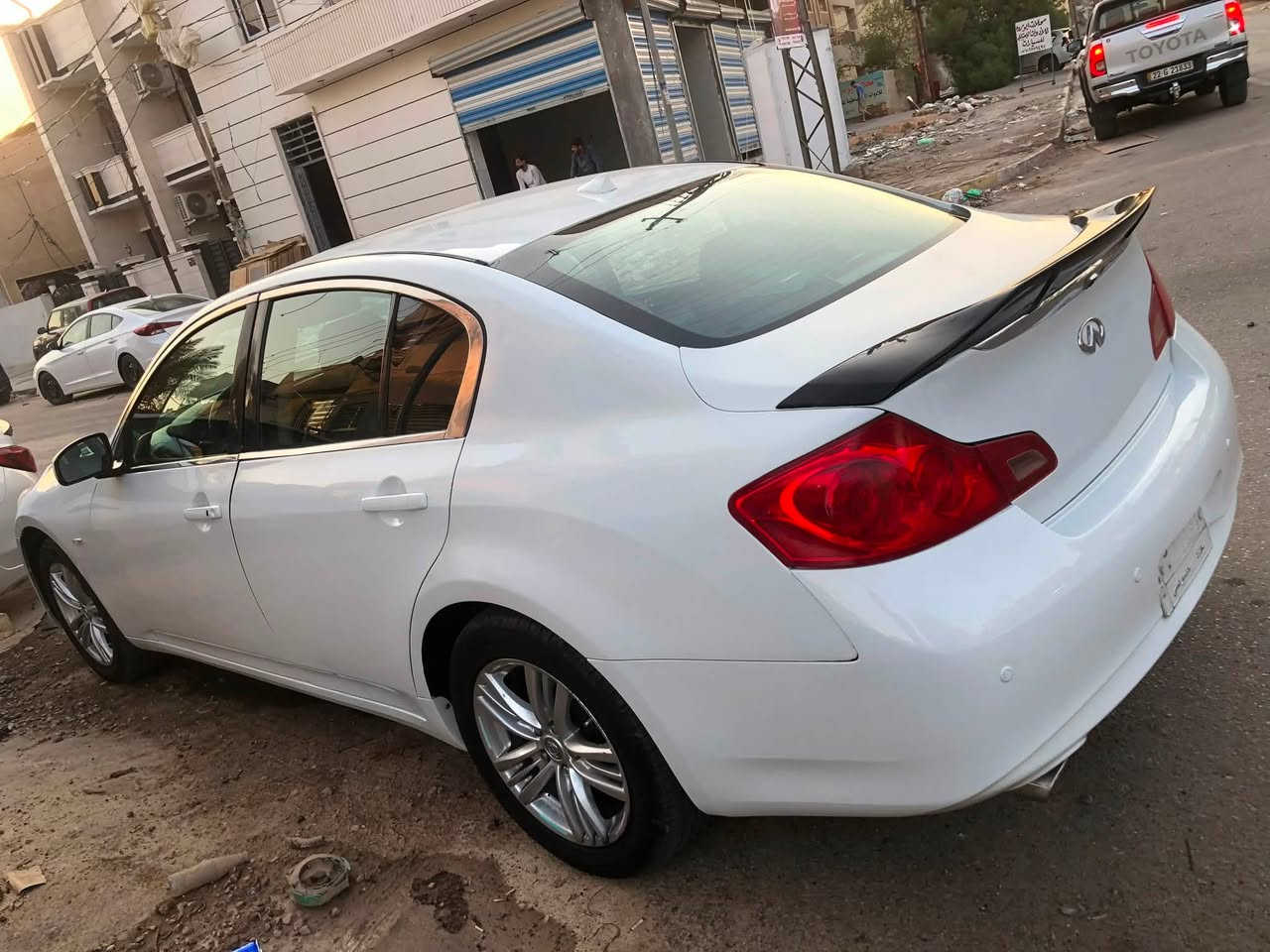 السلام عليكم إنفنيتي G37x
موديل 2013 … ماشيه 98,000 حقيقي 

محرك 3.7 تنفس طبيعي 

بصمه تشغيل وابواب وصندوق 

تبريد ثلج + منفصل 

شاشه لمس +كامرة خلفية دواره 

رادار خلفي حساسات 

كشنات جلد فول تحكمات وخزن ميموري +تدفئه كشنات 

سلايد روف تحكم ستيرن+شفتات رياضي 

لايت زنون عالي ناصي 

سيستم صوت Bose

السيارة عليها تخم تاير 4 جدد 

بلكات نوزلات مجاول كلهن جدد 

صدر سيارة امامي جديد 

فول مواصفات 1/1

السيارة گفاله محرك وكير \\ مصبوغه عام وبيها سونار من المندلاوي بكلشي كهربائيات والخ ….. 

السعر 85 قفل

مكاني بغداد …. ***********
