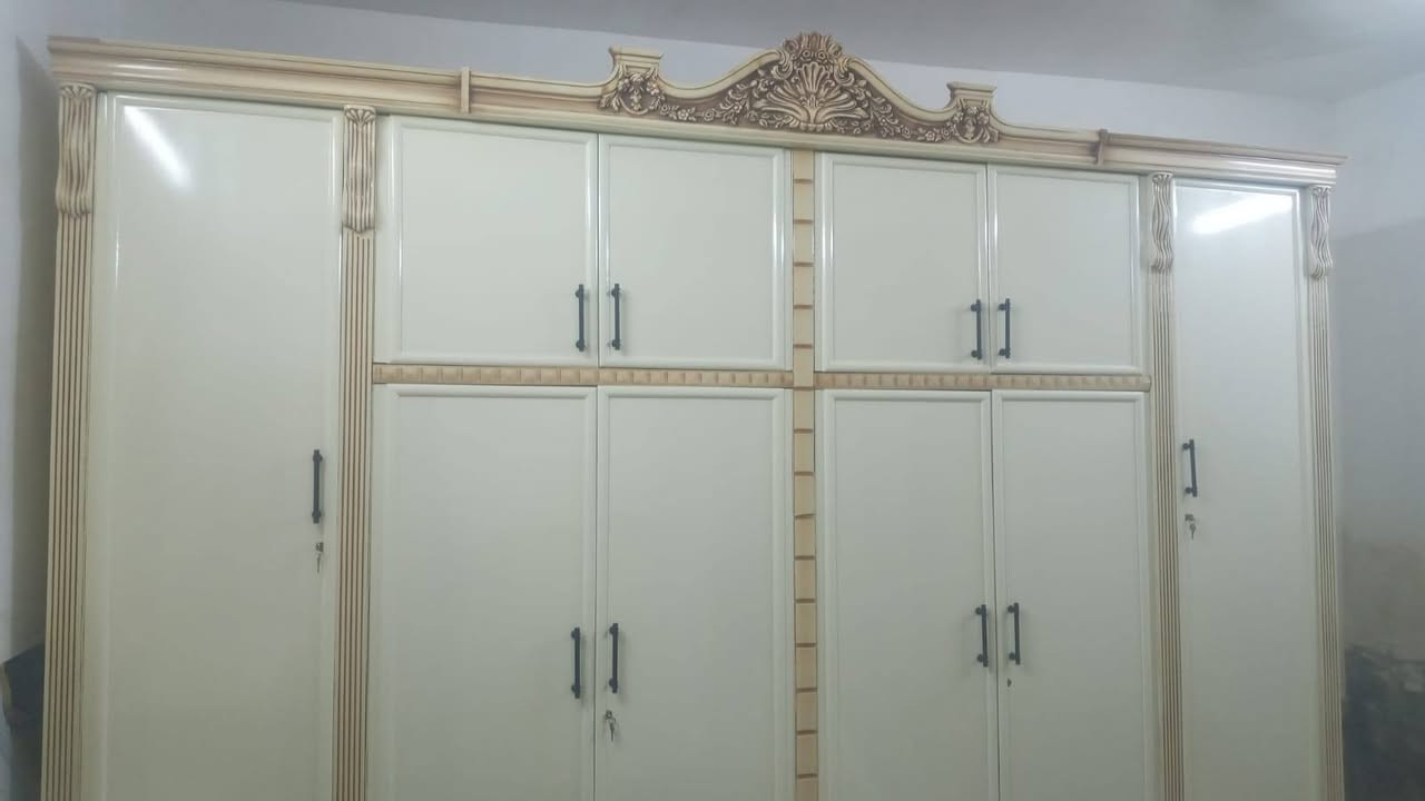 غرفه عراقيه مستخدم 
اخت الجديد
نصب استخدام شهر فقط 
داخل صاج طبيعي صبغ حراري ارجل جعب الغزال لف الابواب والنقش زان طبيعي 
موديل نازگ ❓لون مميز 
سعرها (( 2,250 ))
شغل درجه أولى 

نقل وشد متوفر لكل مناطق بغداد***********
