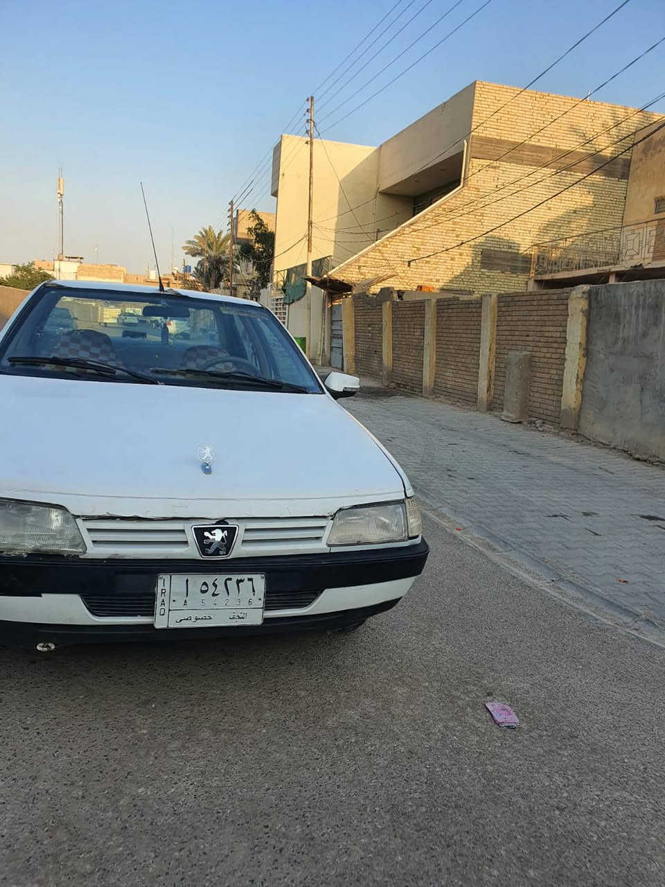 اسلام عليكم بيجو 405glx 

السياره مكينة وكير كفاله 

تبريد ثلج

السياره جديده تفتح بنيد كلشي جديد صور مكينه كدامك كله مبدل وجديد

داينمو جديد 

قبق ولفات حديد جديد 

راديتر وجاينات جدد

كويلات وبلكات جدد 

عبوة فيتبم وفيتبم جديد 

كهربائيات كله شغاله 

وجامه جديده اصليه ب90 خذته 
السياره مال جناي وخير من الله  
مابيه نقص برغي 

ملاحضه السياره بيه كم قطعه وابيع احزام 

السعر بلاش ب30 بيه مجال بسيط 
***********
