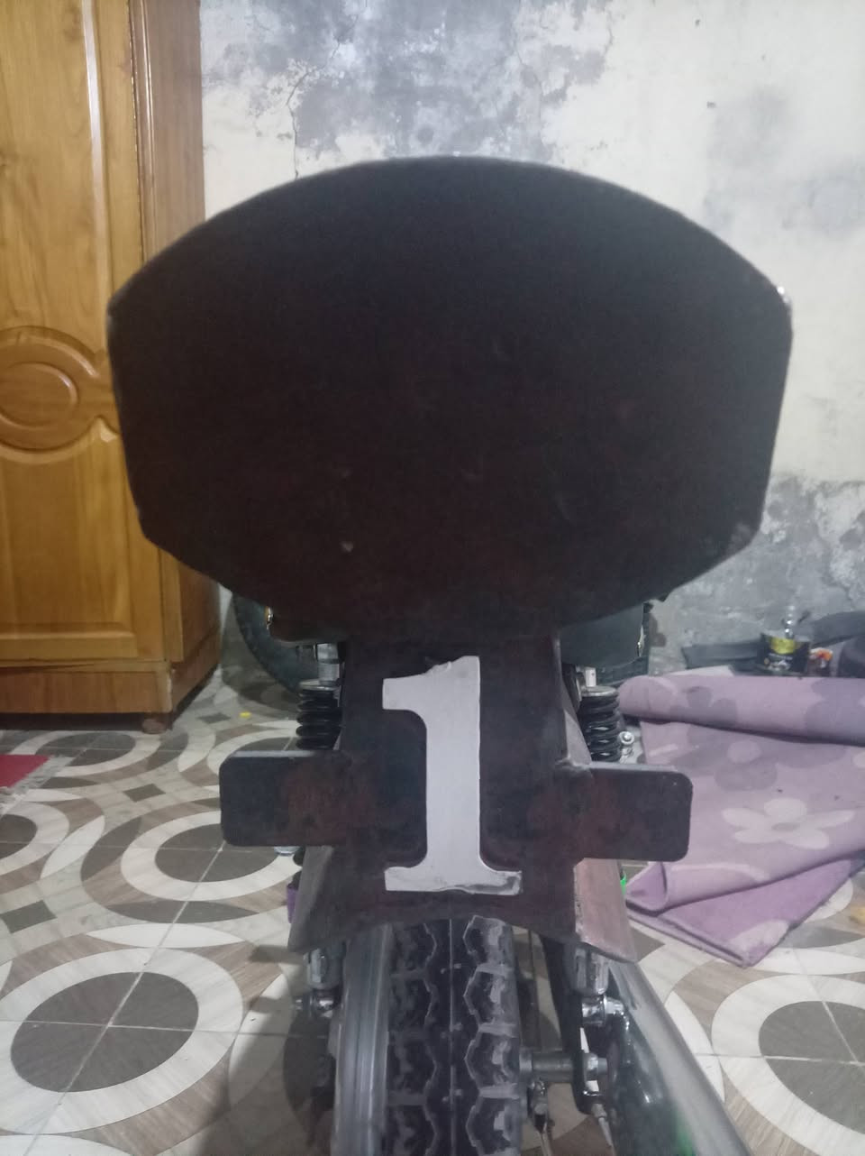 راسطه للبيع مكانه بالبصره مستعجل على بيعتي. رايتها ب 60. ***********
