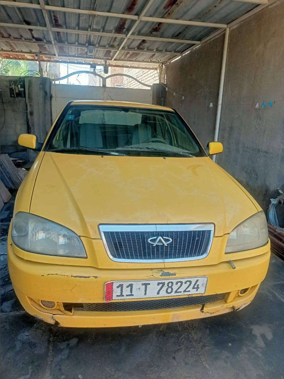 السلام عليكم 
شيري كوين للبيع كير ومكينة كورلا موديل 2011 رقم بغداد انكليزي شغالة وتمشي خير من الله مكاني بغداد اللي تعجبة يتصل على الرقم ***********

