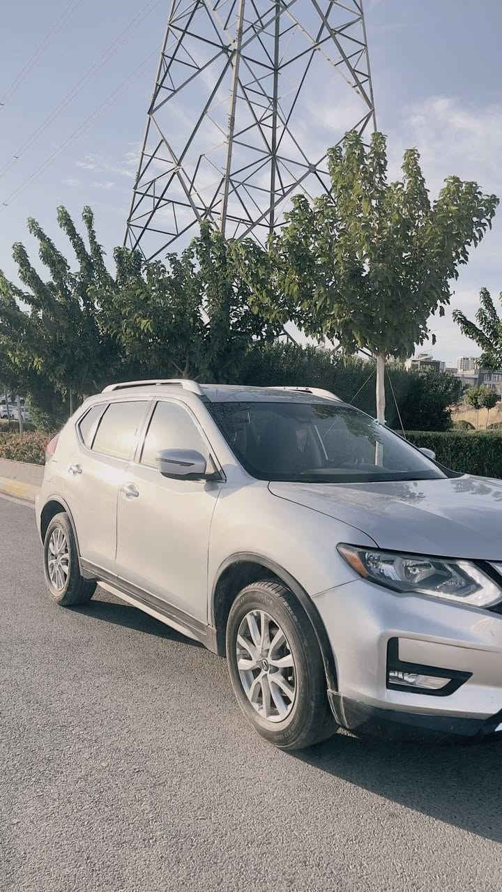 بسم الله الرحمن الرحيم
Nissan ROGUE 
مۆدیل 2019
ڕەساسی ناو ڕەش ٣ پارچە بۆیاخ 
نرخ/ $124 مەعامەلەیەکی کەم 
***********
واتساب 
سلێمانی..
