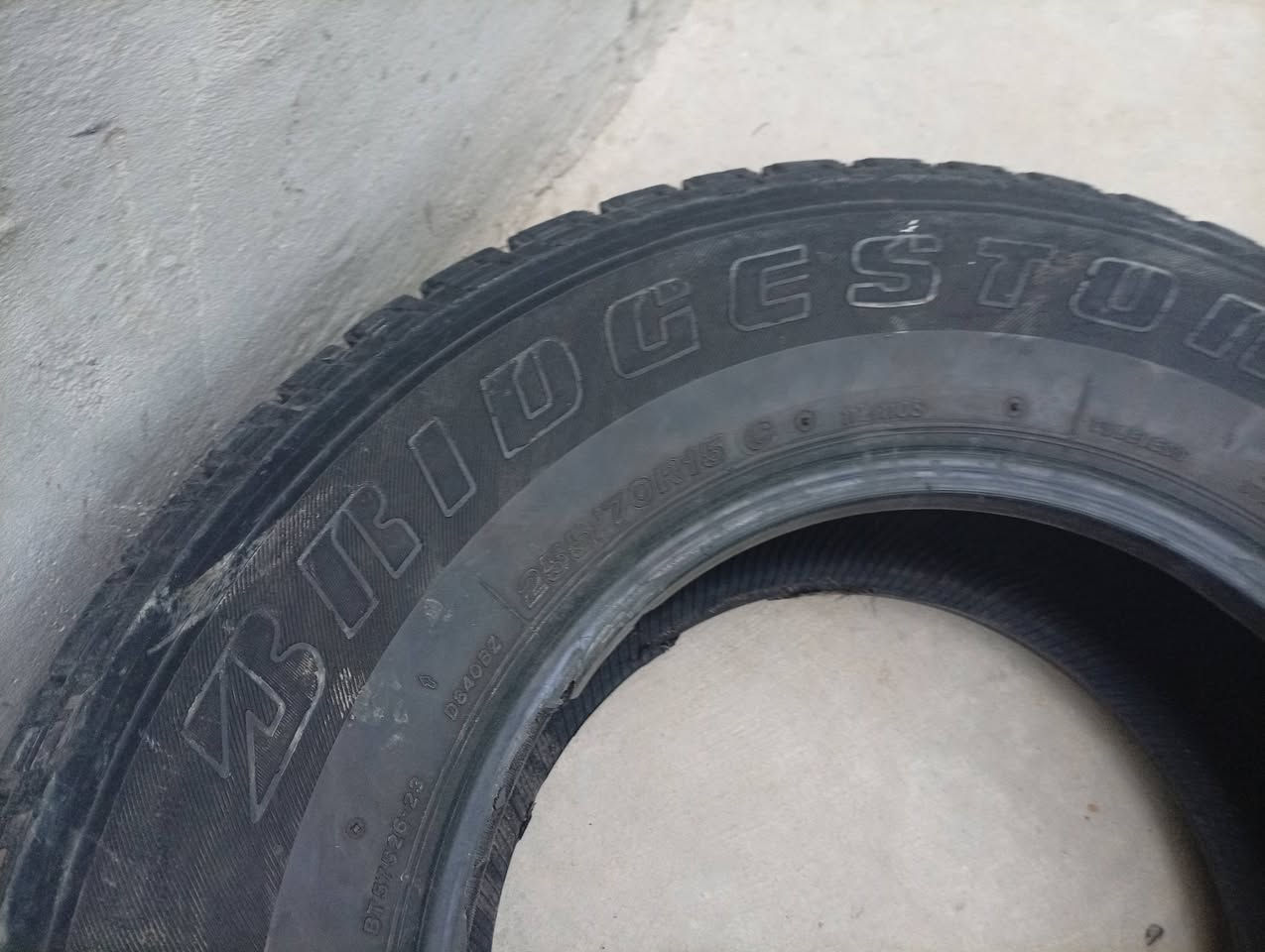 سلام عليكم ورحمه الله وبركاته مرخصة مدير الكروب تخم تاير البيع حجم 15 نضيفات ..
15/R 70/255.
الرقم ***********.
العنوان بغداد مدينه الصدر.
السعر 125الف
