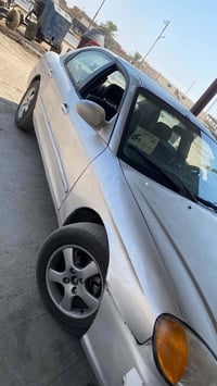 شباب سيارة سونتا موديل 2000 ومحرك 2000 كير اوتو  محرك مابي تبخير ولا ت...