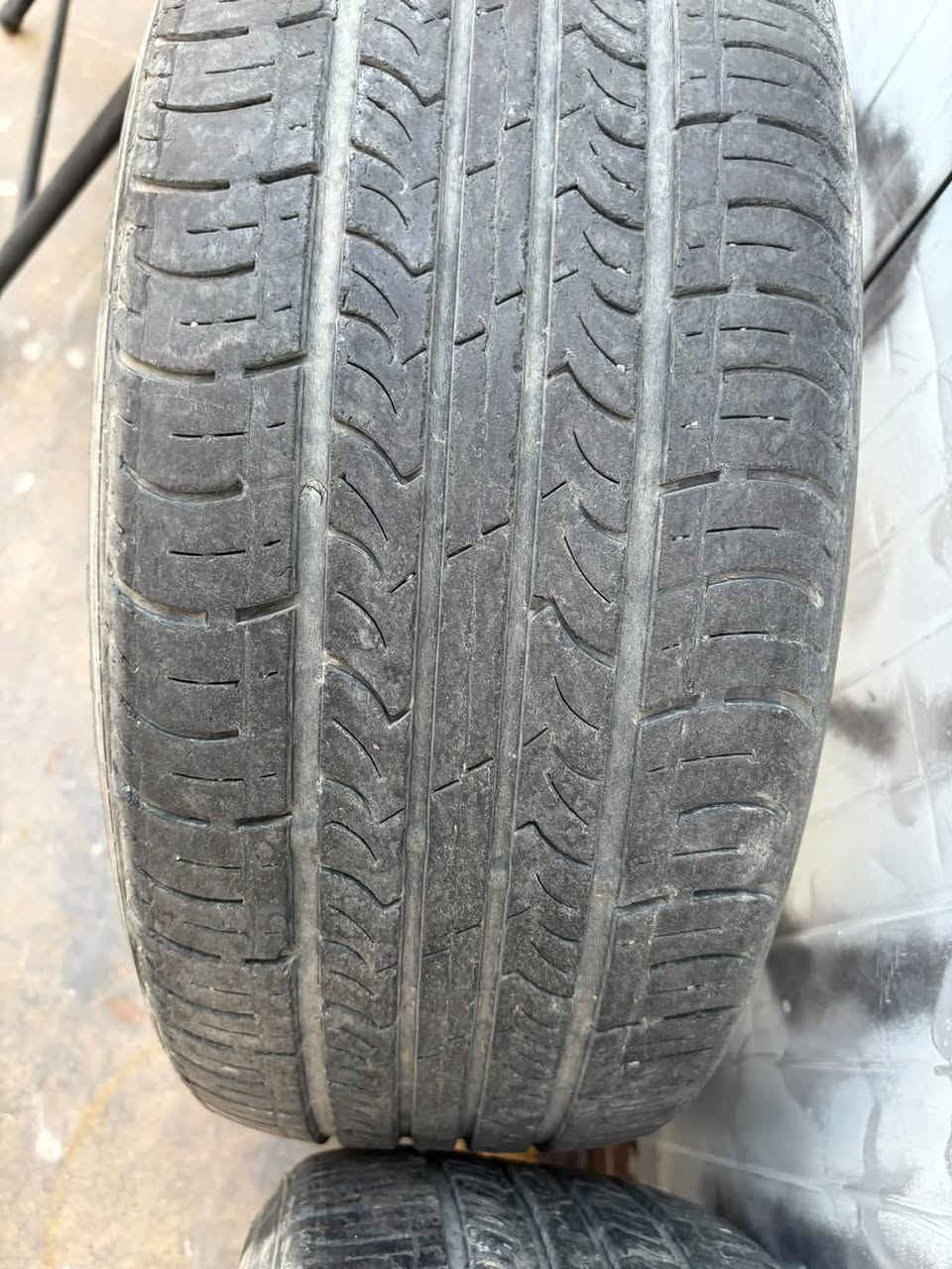 سلام عليكم زوج تاير 205/55R16
مال ويل 16 جي بلنت كوري اصلي ونقشتها جديدة  مستعمل استعمال قليل 
السعر 35الف مكاني النجف مجمع السلطان 
***********
