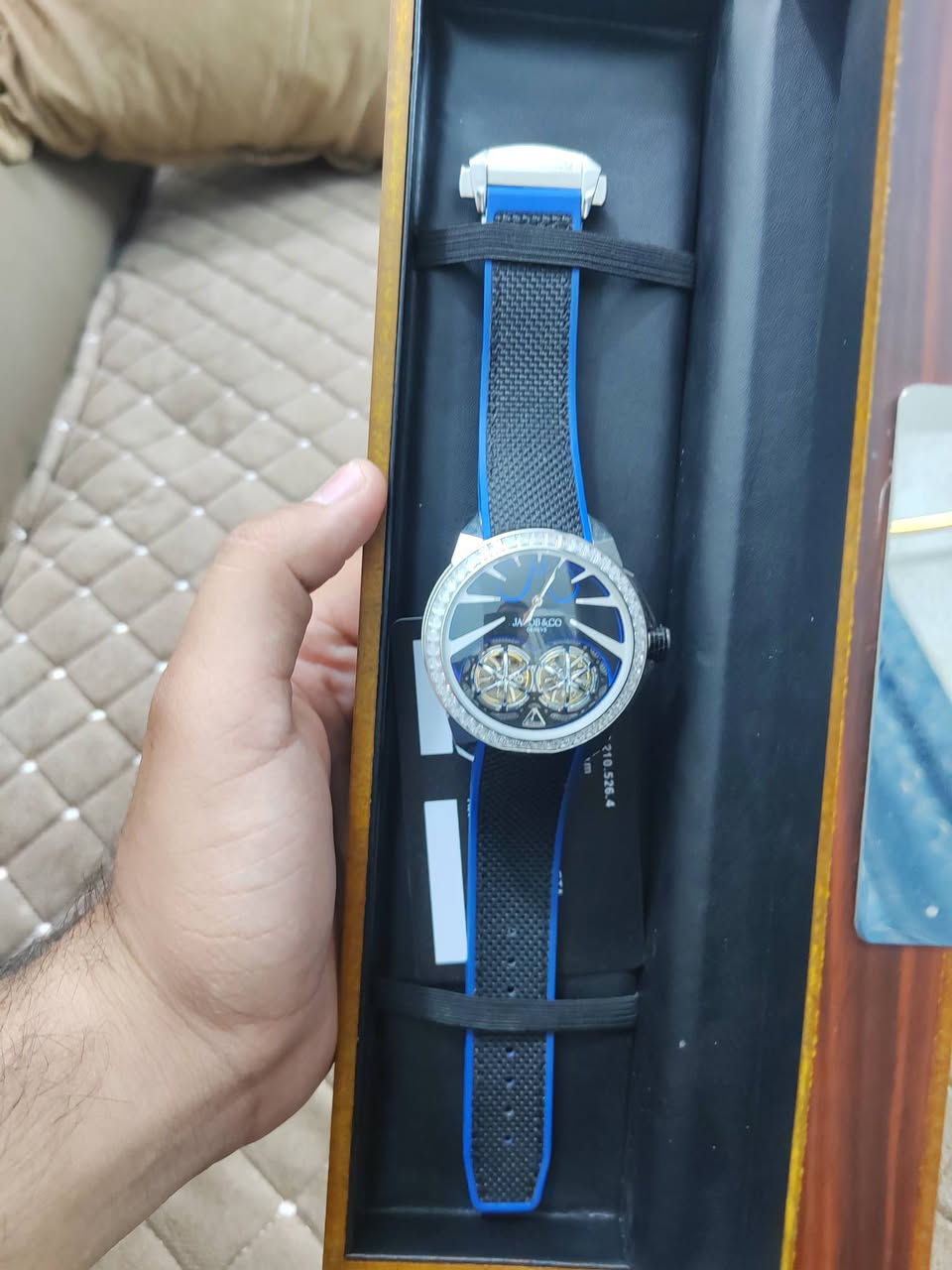 المميز JACOB&CO
*********** واتساب
