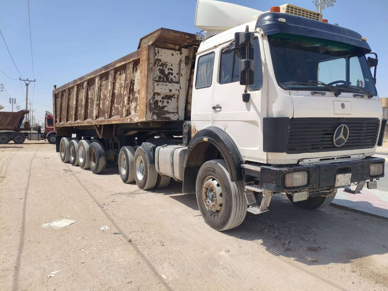 من رخصت الادمن للبيع راس البي 89 مكينه 35كير 160مجموعه نص جيئف ام القيطان قماره بدون صبغ تخم تأخير السياره عوزه زوجين  معه عربانه علم محور شريط اربع  دناكيرالسعر مناسب  اتصل وبيك خير وتدلل ***********
