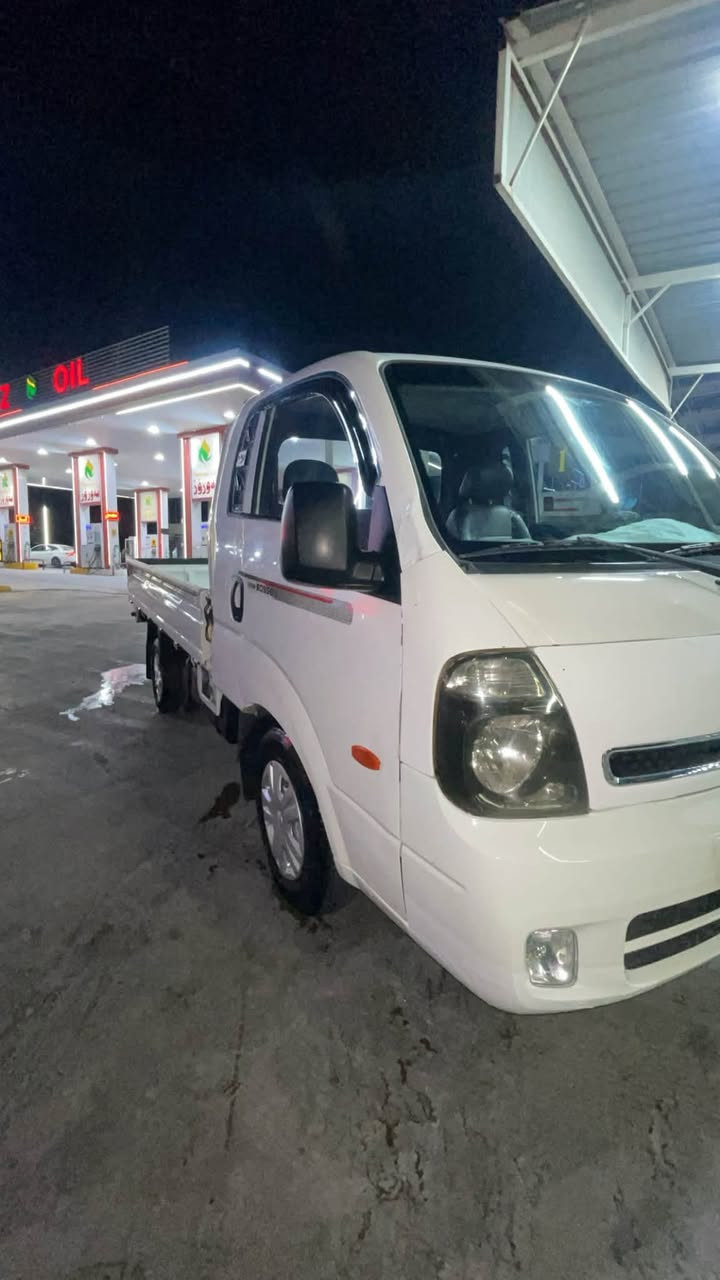 سەرەتاباناوی خوای کیامۆدێل ٢٠٠٧ شتێکی جوانوو ڕێکو پێک ماڵی دۆستە بۆدی سفرەقەترە  ڕزیوی نیە برێکی نەباسراوە تەبریدی باس غازی تیانیە  تایەی بێعەیبە گێڕمەکینەو ئەکسل بەشەرت زۆرشتێکی جوانوو ڕێکو پێکە ماڵی دۆستە سعری ٦٢گەڵاو معامەلە ژم.***********
