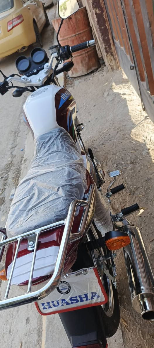 سلام عليكم إخوان  لبيع دراجه هايوشه مويل 26 زيرو ماشيه فقط 358 دراجه جديده عل وضع الشركه سويجات 3 + بصمات ثنين / رقمي *********** ❤️‍🔥

