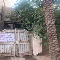 دار للبيع المساحه 104 متر الموقع الشعب خلف جامع الشروفي  البيت طابو مل...