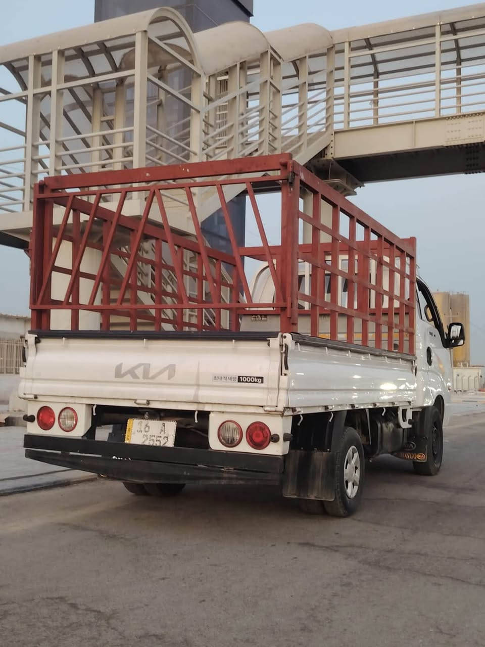 سلام عليكم كيه بنكو للبيع موديل 2006
السياره كفاله كير ومحرك وشاصي نضيف مابي قطرت لحيم 
تخم تاير جديد باتري جديد محجر تسكام جديد امصفره هيئه وغرامات هزه جديده سنويه للـ31 رقم مشروع وطني الجديد السعر 90 وبيه شي قليل مكاني نجف  ***********

