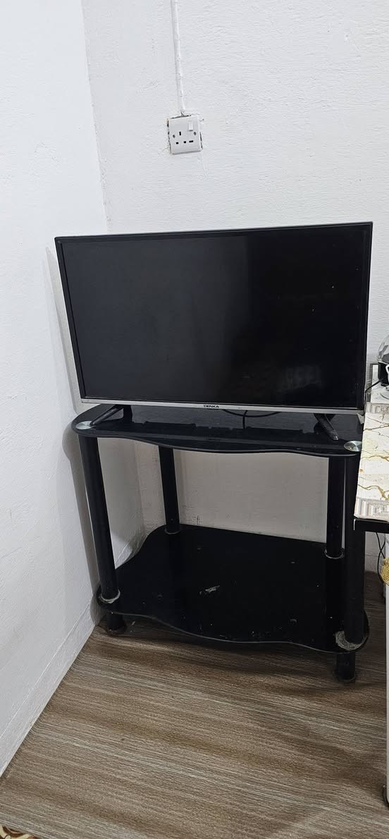 ميز بلازمه مع بلازمه حجم 32 السعر75
كنتور خشب صاج تسكام السعر100
تخم ديوان السعر250
الجزيره باب الهوئ
***********
