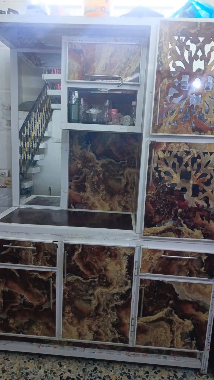 غراض للبيع 
السلام عليكم ورحمه الله وبركاته عدكم 
غراض للبيع 
مستعجل ع بيعتهن 
قيم بلي يرضي الله وتعال شيل 
مكاني بغداد حي الجهاد 
***********
