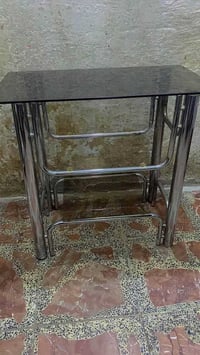 مدينة الصدر • بغداد • طاولة