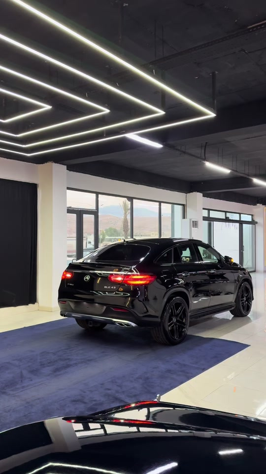 Mercedes-benz GLE43 AMG-full iption Black🖤 & white🤍 2018 69,000mil Call for price: *********** *********** #بغداد #fypシ゚ #مشاهير_تيك_توك #zakho #mercedes 
