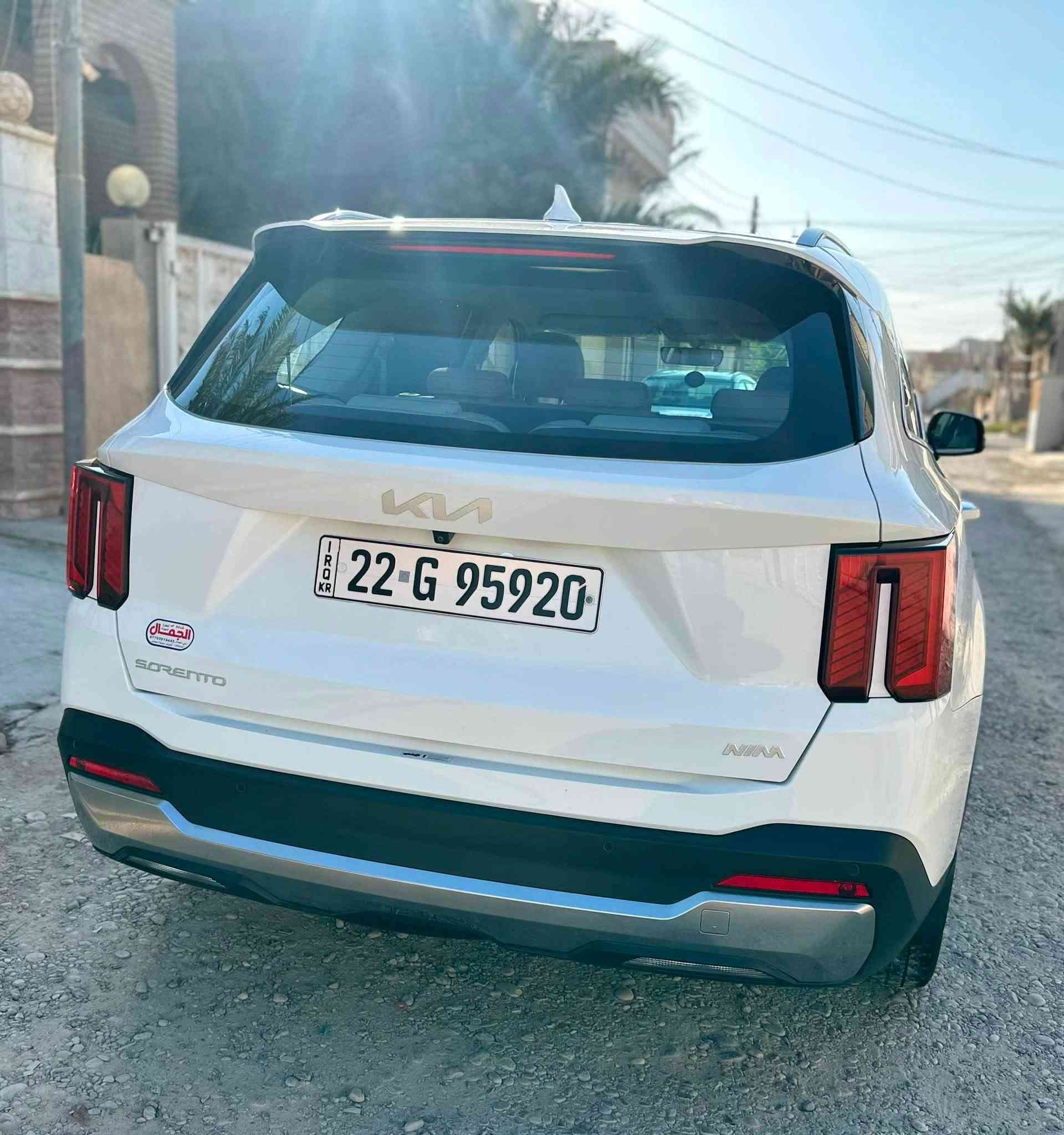 كيا سورنتو ٢٠٢٤ محرك V6 گير ماوس كشانه كهرباء جنطه كهرباء 
مكفوله كفالة عامة من الصبغ والبارد جديد السيارة وضع شركه وكالةNM تحويل مباشر 
سعر ٢٧٨وبيها مجال قليل 
للاستفسار ***********رجاءا بس الشراي يتصل 
مكان سامراء
