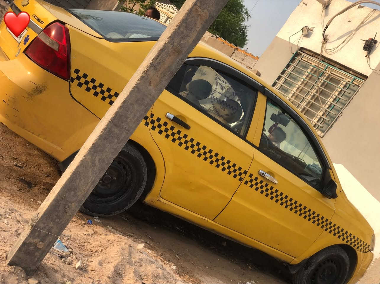 سلام عليك سياره افيو البيع موديل 9 جديده سياره جاهزه من كلشي ماعايزهً كلشي فقط جاملغً الخلفي ضربه بي معدله 
تبريد فقط غاز السعر مداور ثاني يوم رقم نكليزي السعر 46 رقمي***********

