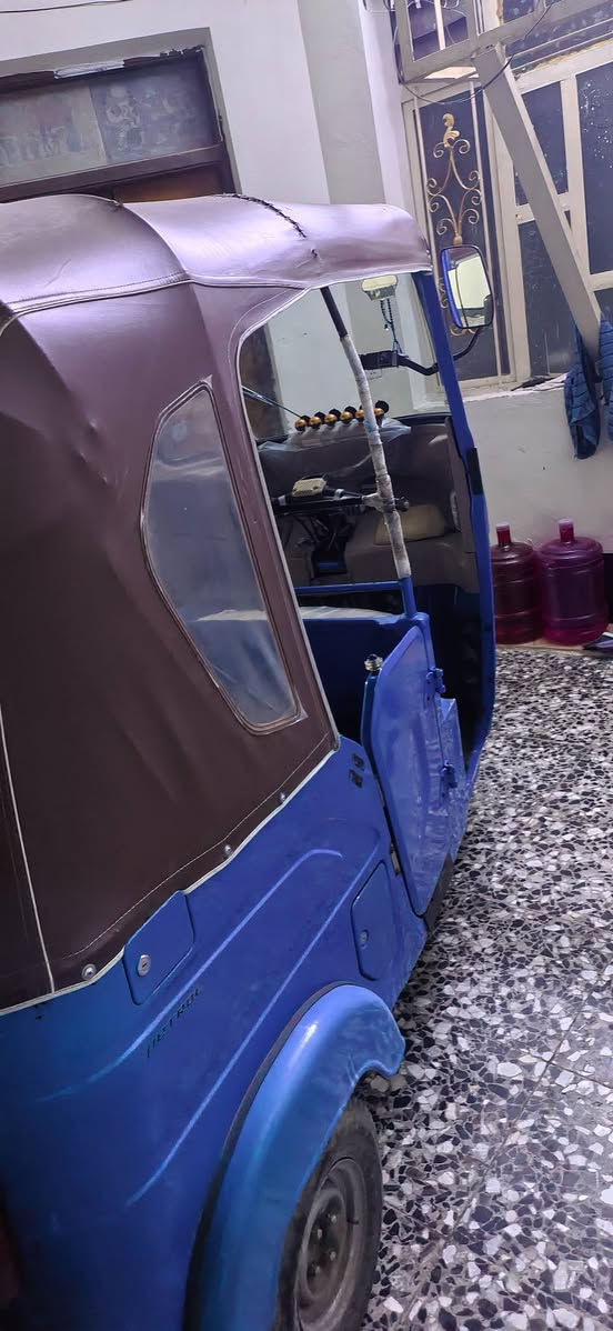 سلام عليكم
تكتك ٢٢ شهر ١٢ رقم انكليزي
محرك مامفتوح
بيهة خياسات شي قليل
سعر 8900
والشراي يجي وبيه خير ويدلل

***********
