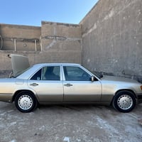 دب 300 • ١٩٩٠ • وارد امريكي