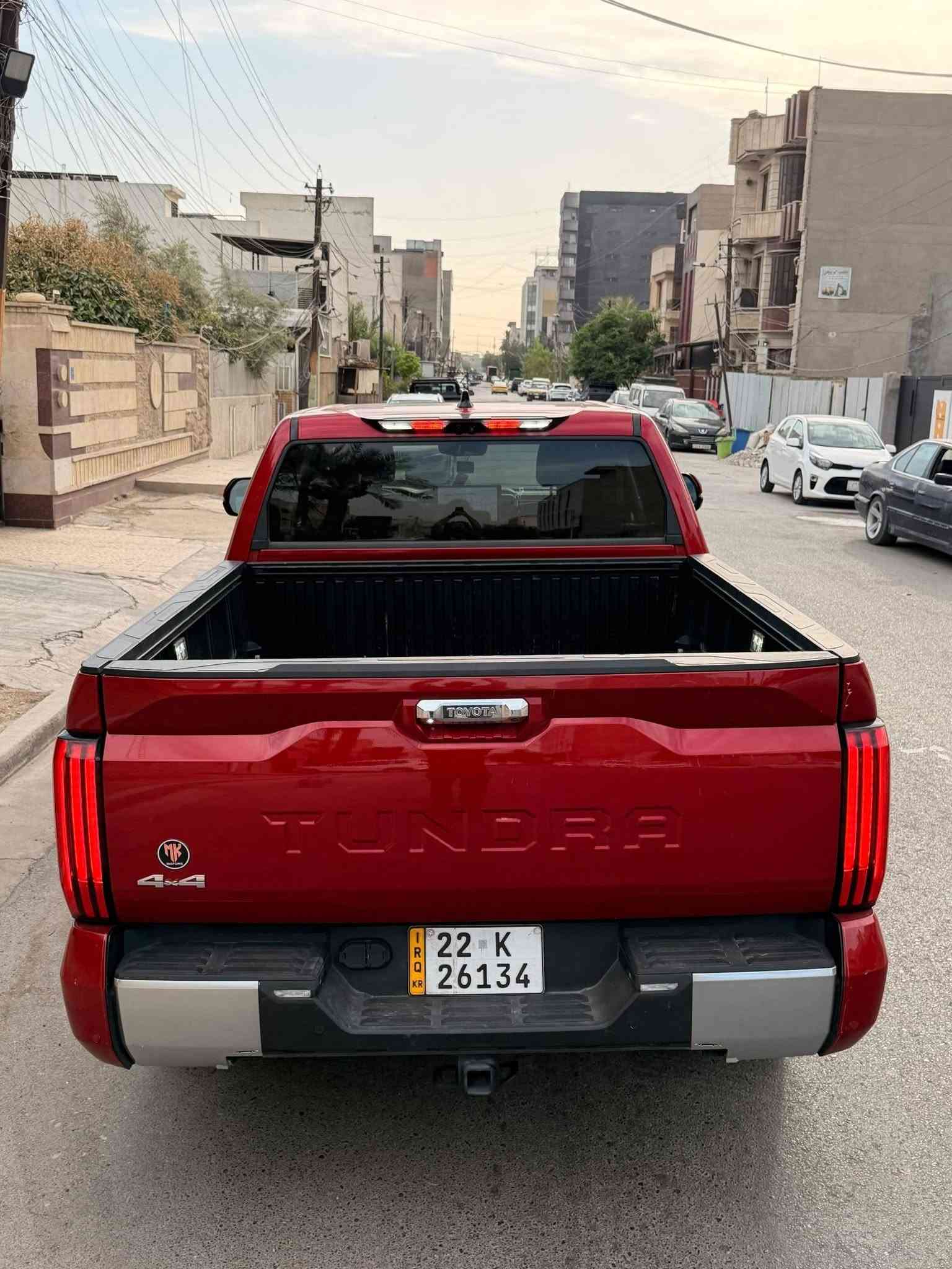 سلام عليكم....
تويوتا تندرا (هايبرد) 2023 
كليين تايتل/ بدون حادث السياره
فول مواصفات اعلى فئه😈
رقم اربيل بأسمي تحويل ثاني يوم
السياره ماشيه (22 الف) كييلو. جديدة بعدها
وين ميعجبك افحص
عليها ppf حماية اصلي ب12 ورقه...

مكان السياره بغداد/ سبع ابكار...
*********** رقم صاحب السياره/

ملاحظه بدون مراوس بيع فقط
