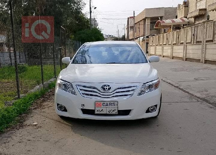 كامري امريكي 2011
LE
فتحة سقف
كشن السايق كهربائي 
شاشة وكامرة خلفية 
العداد 148000ml
ضرر 3 قطع بدون إيرباك 
رقم دهوك بأسمي 
مكان السيارة الموصل 
السعر 105$ وبيها مجال بسيط 
***********
***********

نص مكتوب في الصور:
- iQ
- IQ CARS
- العراق
- دهوك