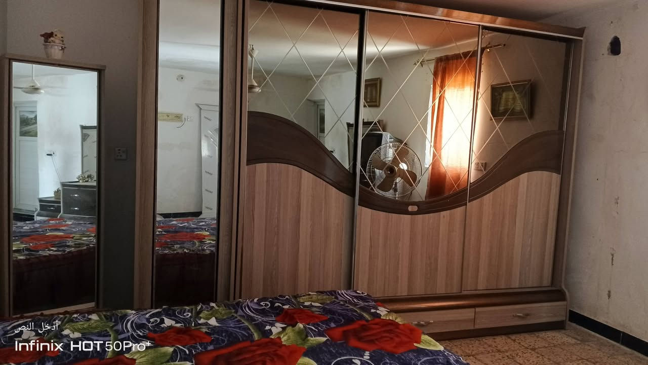 السلام عليكم 
غرفه تركي للبيع 8قطع  نظافتها100%80رايدهة ب800 وبيهة مجال بسيط للشراي تواصل على الرقم 
***********مامتواجد فيس فقط تواصل عل رقم

نص مكتوب في الصور:
- أدخل النص Infinix HOT 50 Pro+
- أدخل النص
- Infinix HOT 50 Pro+
- Infinix HOT 50Pro+